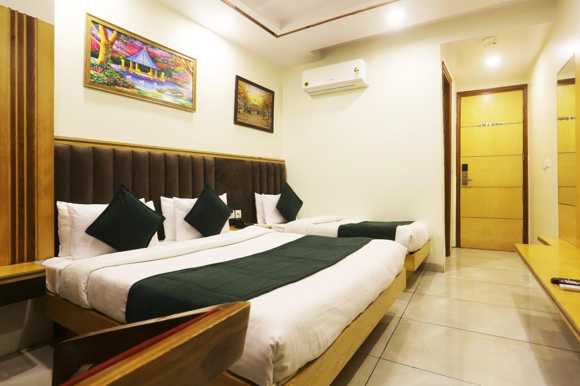 Hotel Aman Imperial Just A Minute Away From New Delhi Railway Station And Connaught Place Ngoại thất bức ảnh